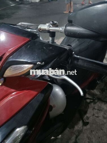 Yamaha Luvias FI Đỏ đen