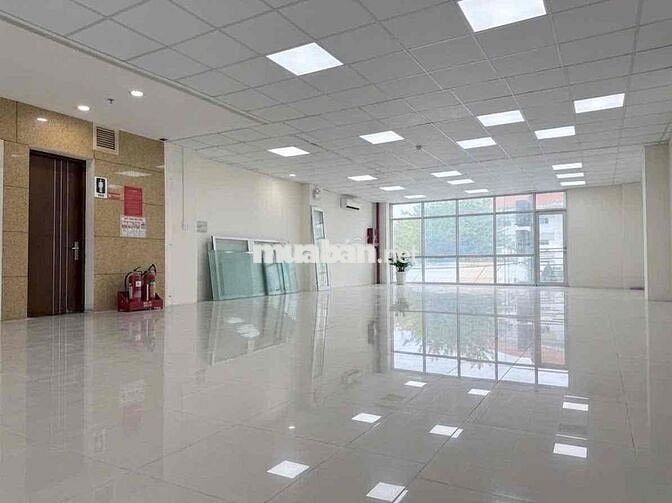 Văn phòng Hoàng Hoa Thám 100m2, sàn suốt, ko cột, 2 hầm, sân đậu ô tô