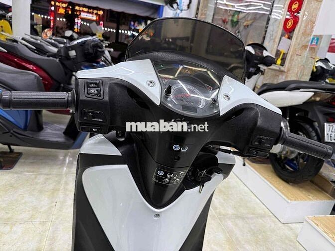 Honda SH 150 2010 Trắng