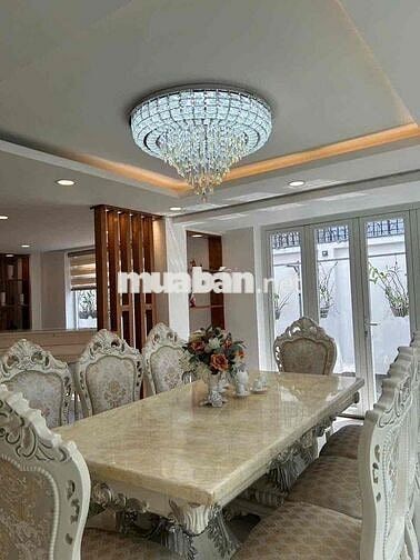 Biệt Thự Vạn Phát Hưng Hoang Quốc Việt