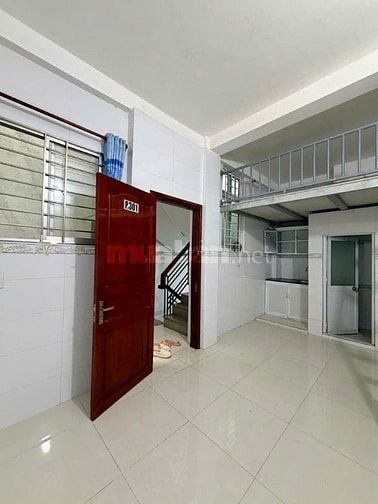 BĐS dòng tiền, DT 6x11m, CN 67m2, 14P, TN 70tr/th, hẻm 1 sẹc Xô Viết
