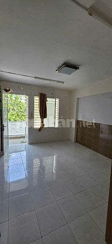 BĐS dòng tiền, DT 6x11m, CN 67m2, 14P, TN 70tr/th, hẻm 1 sẹc Xô Viết