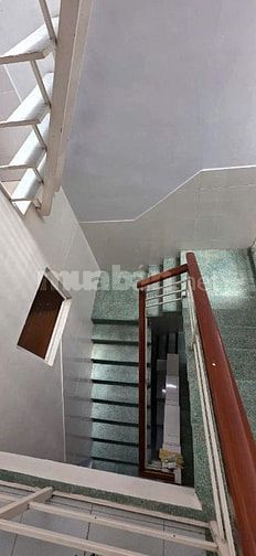 BĐS dòng tiền, DT 6x11m, CN 67m2, 14P, TN 70tr/th, hẻm 1 sẹc Xô Viết