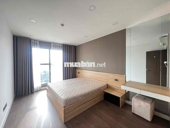 Cho thuê căn hộ Saigon Royal 2pn nhà đẹp