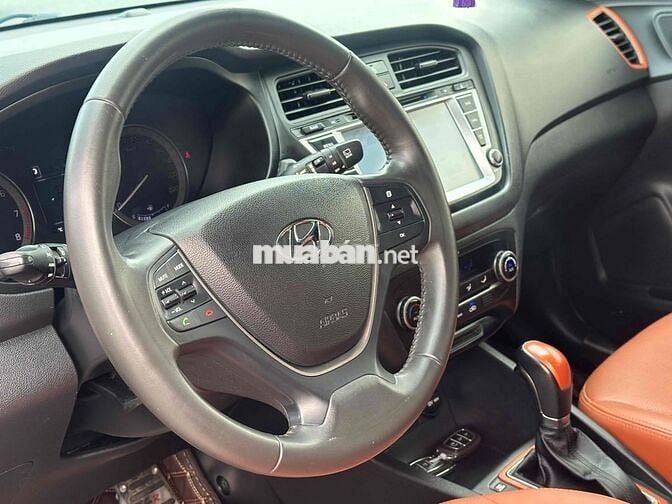 Hyundai I20 Active 2016 68000 km Đỏ