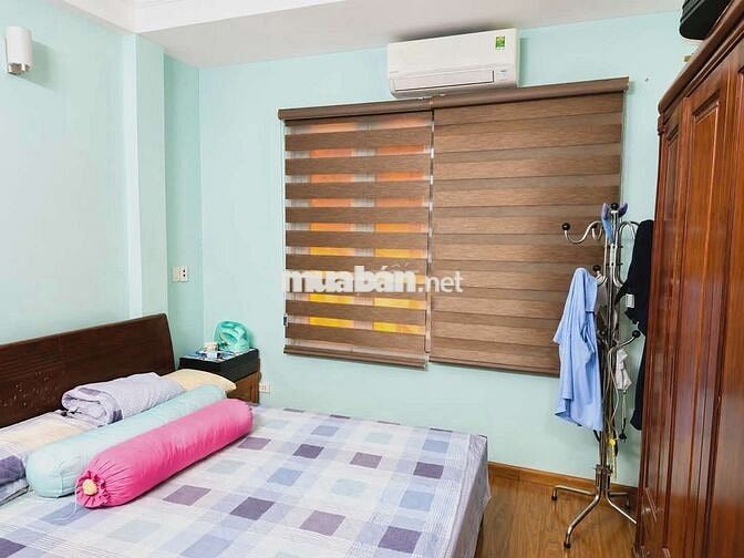 Cho thuê nhà phố nguyễn sơn long biên 35m 5 tầng 3 ngủ fun đồ giá 10 t