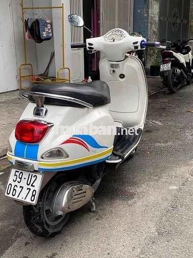 Piaggio Vespa màu Trắng