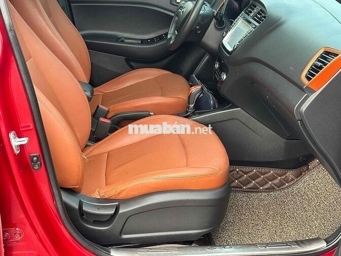 Hyundai I20 Active 2016 68000 km Đỏ