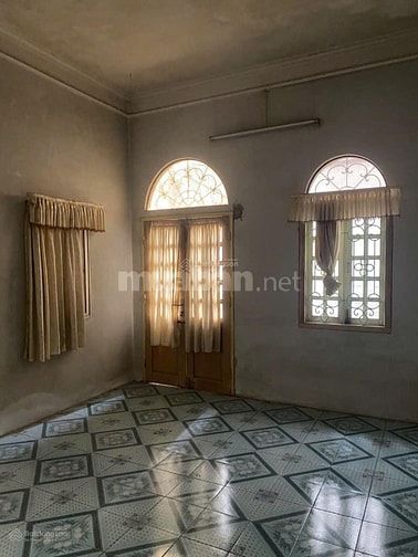 Bán nhanh lô góc- Lạc Long Quân-2 mặt thoáng- ngõ ô tô- 13xx tỷ