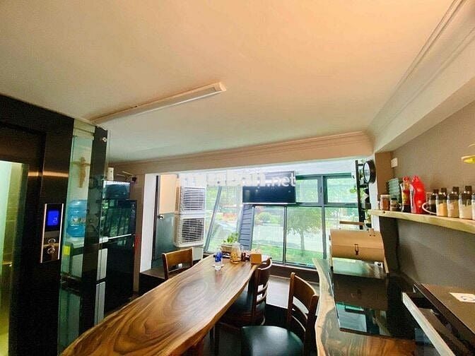 Mặt tiền Nguyễn Ái Quốc 4,7m mặt tiền, 2 mặt tiền, có thang máy