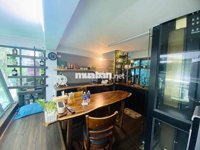 Mặt tiền Nguyễn Ái Quốc 4,7m mặt tiền, 2 mặt tiền, có thang máy