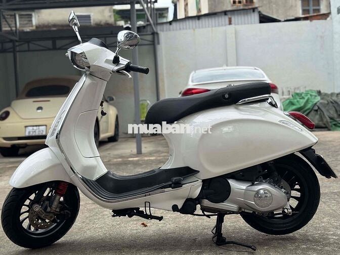 Vespa 2015 màu Trắng xe đẹp máy em rin êm