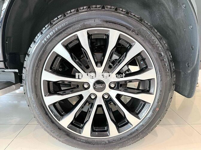 Ford Everest Platinum 2.3 Ecoboost 2026