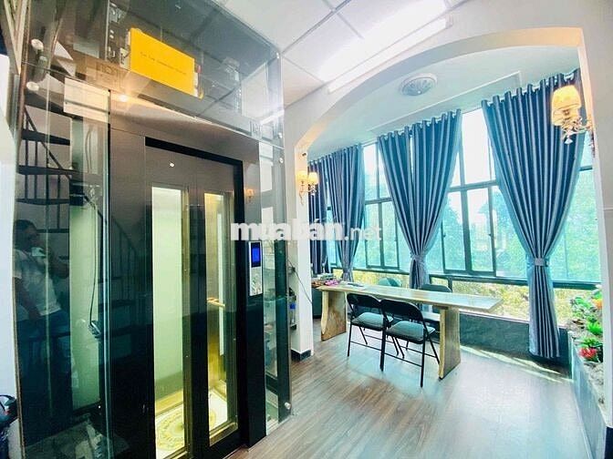 Mặt tiền Nguyễn Ái Quốc 4,7m mặt tiền, 2 mặt tiền, có thang máy