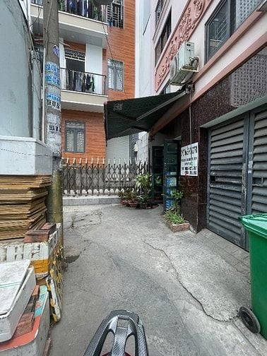 HÀNG HIẾM 6M x16 M NGAY CỔNG SAU ĐH CÔNG THƯƠNG TPHCM