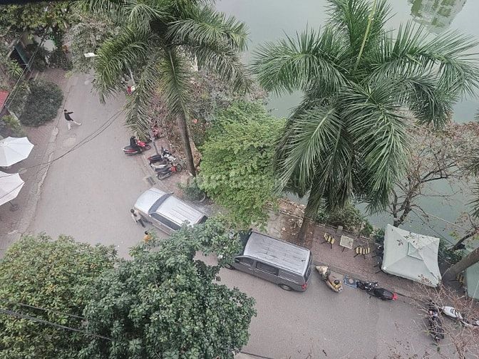 Bán nhà phố Phương Mai, Đống Đa 68m, 8 tầng, mt 5.7m. Giá: 43 tỷ