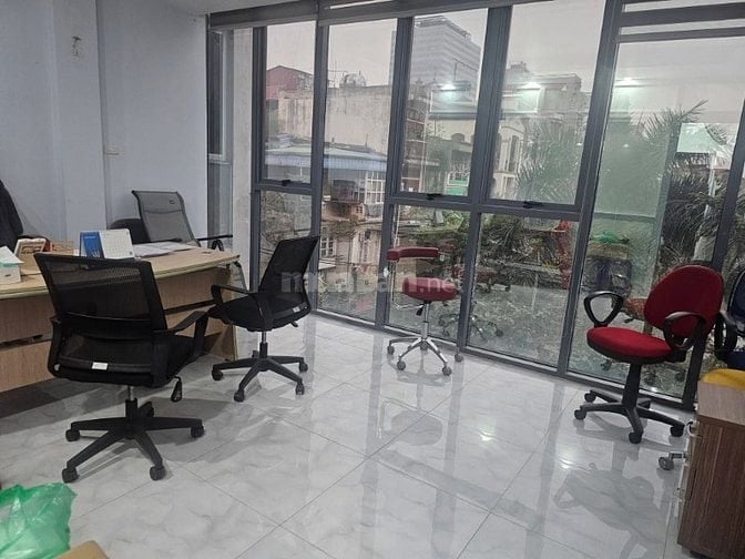 Bán nhà phố Phương Mai, Đống Đa 68m, 8 tầng, mt 5.7m. Giá: 43 tỷ