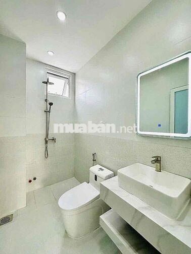 Hiếm Phố Nguyễn Tuân, nhà dân xây đẹp, ngõ to như phố, dt 30m*5 tầng