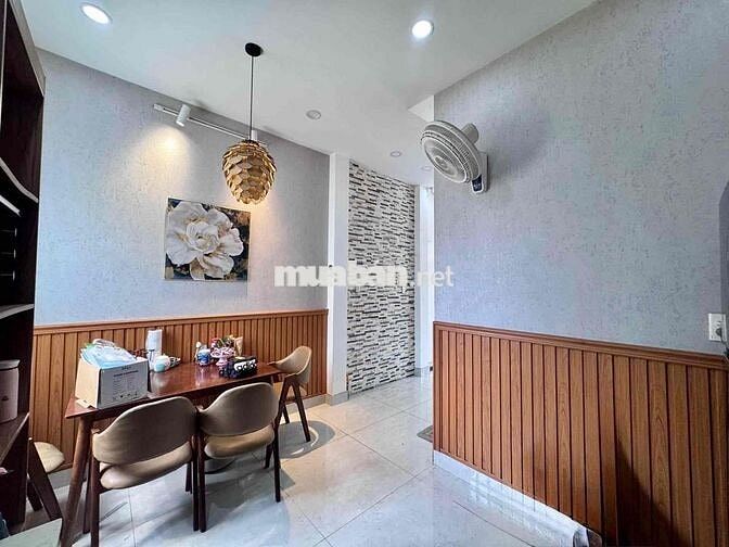 NHÀ 2 TẦNG MỚI – NỘI THẤT ĐẸP – HẺM 7M – VỊ TRÍ VIP TRUNG CHÁNH