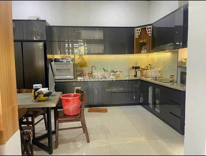 CẦN BÁN CĂN NHÀ NGAY CHỢ TÂN MỸ, ĐANG CHO THUÊ 25TR, GIÁ 800 TRIỆU 