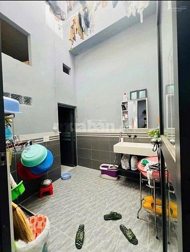 CẦN BÁN CĂN NHÀ NGAY CHỢ TÂN MỸ, ĐANG CHO THUÊ 25TR, GIÁ 800 TRIỆU 