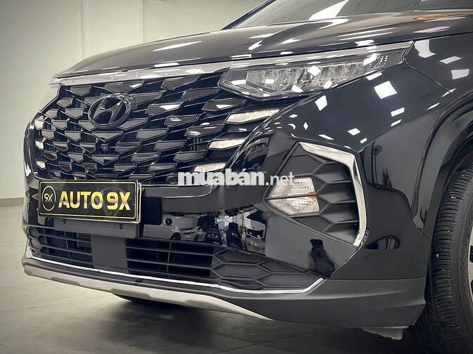 Hyundai Custin 2025 1.5T Cao Cấp Đen