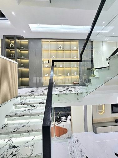 Siêu phẩm nhà phố 5 tầng hẻm 6m Nguyễn Văn Quá, Quận 12, 4,2x18m