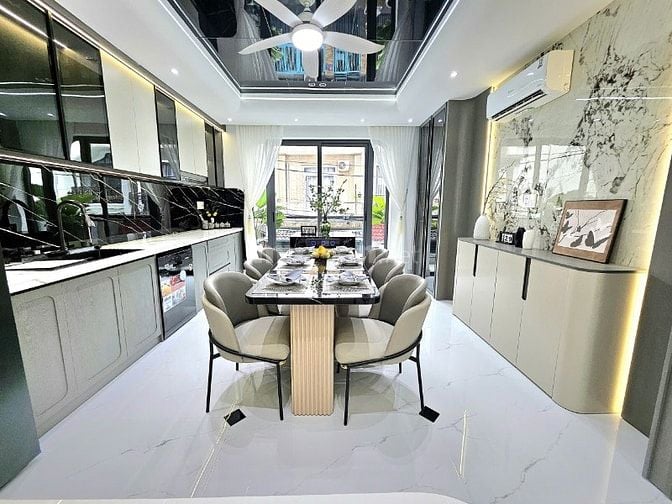 Siêu phẩm nhà phố 5 tầng hẻm 6m Nguyễn Văn Quá, Quận 12, 4,2x18m