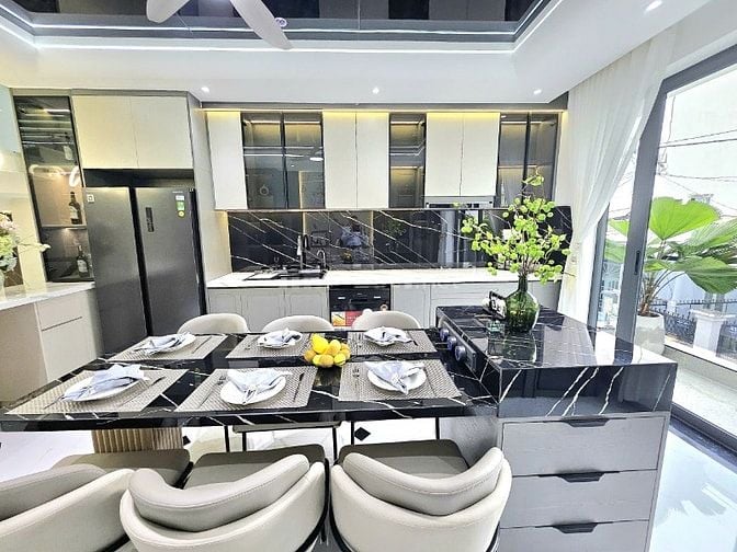Siêu phẩm nhà phố 5 tầng hẻm 6m Nguyễn Văn Quá, Quận 12, 4,2x18m