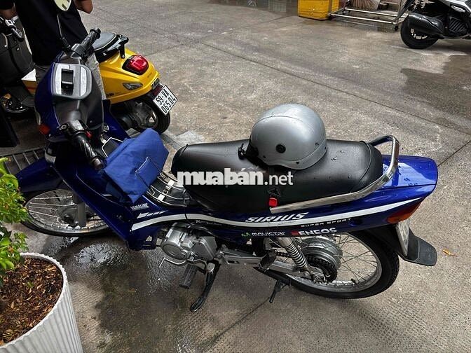 Yamaha Sirius màu Xanh