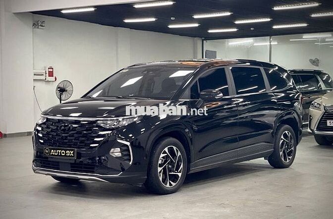 Hyundai Custin 2025 1.5T Cao Cấp Đen