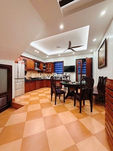 Bán nhà phố Đại La 59m2, ô tô đỗ cửa, kinh doanh, nhà 5 tầng ở luôn