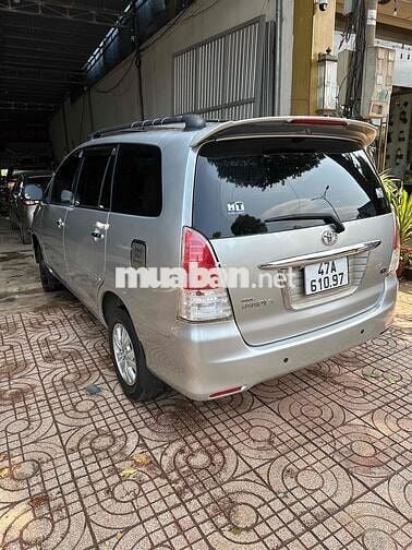 Toyota Innova 2009 Bạc bản G xe nòi còn rất đẹp