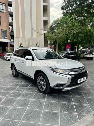 Mitsubishi Outlander 2019 Trắng
