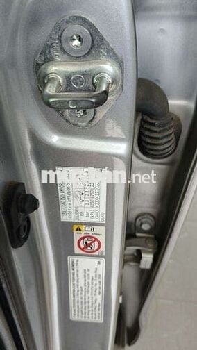 Toyota Innova Bạc Số sàn