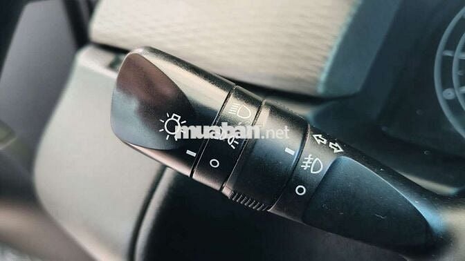 Toyota Innova Bạc Số sàn