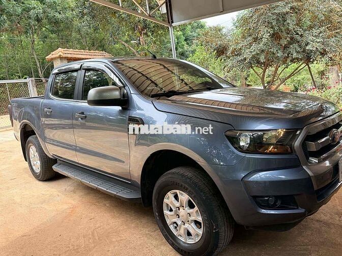 Ford Ranger XLS 2017 180000 km Xám