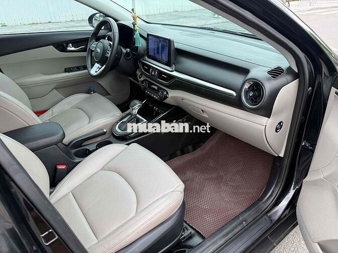Cerato 2019 Luxury 90000 km