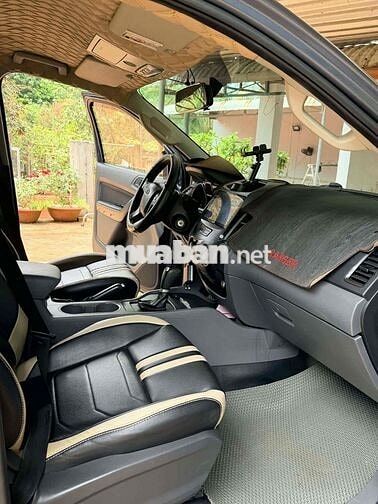 Ford Ranger XLS 2017 180000 km Xám
