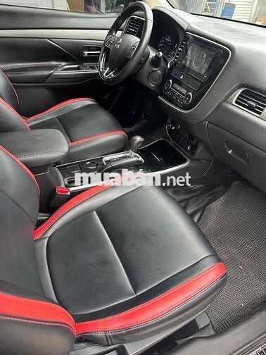 Mitsubishi Outlander 2019 Trắng