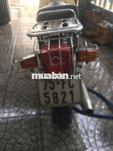 Honda Cub 50 Trắng Xanh