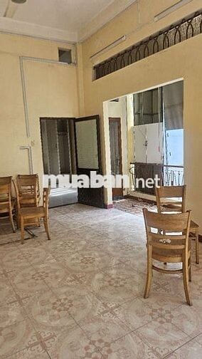 Nhà góc 2 mặt tiền đường cho thuê lầu 1...gần bệnh viện chợ rẩy tphcm