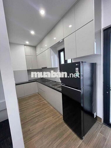 🏡🏡CHO THUÊ NHÀ 4 TẦNG 7 PHÒNG CÓ THANG MÁY ĐƯỜNG CHU HUY MÂN