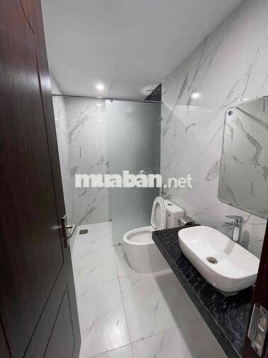 🏡🏡CHO THUÊ NHÀ 4 TẦNG 7 PHÒNG CÓ THANG MÁY ĐƯỜNG CHU HUY MÂN