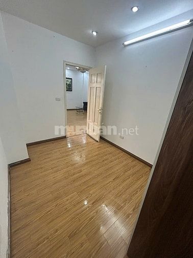 Cho thuê căn hộ 3 phòng ngủ khu Mễ Trì Hạ giá 13 tr/tháng