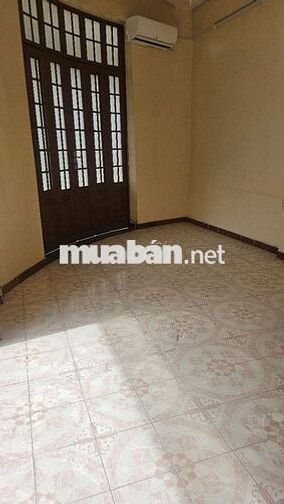 Nhà góc 2 mặt tiền đường cho thuê lầu 1...gần bệnh viện chợ rẩy tphcm