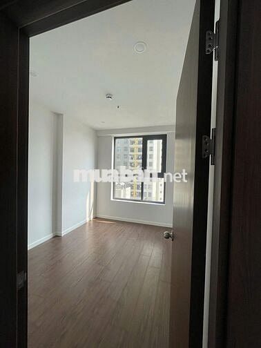 Cho thuê căn Bcons City - Tháp Emeralld