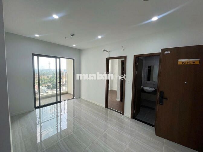 Cho thuê căn Bcons City - Tháp Emeralld