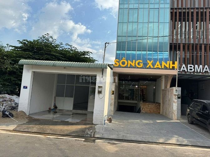 Cần tiền bán gấp nhà mặt tiền đường lớn