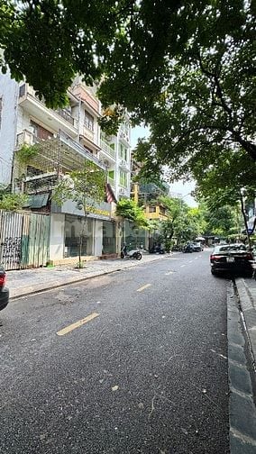 Toà Văn Phòng Phố Hoàng Đạo Thuý 14 Mặt Tiền - Phân Lô Qh Ổn Định.